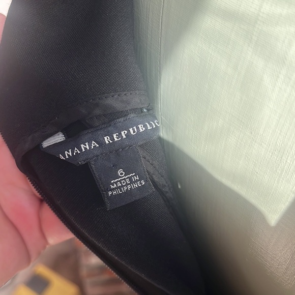 Banana Republic Cap Sleeve Black Dress size 6 - Picture 9 of 9